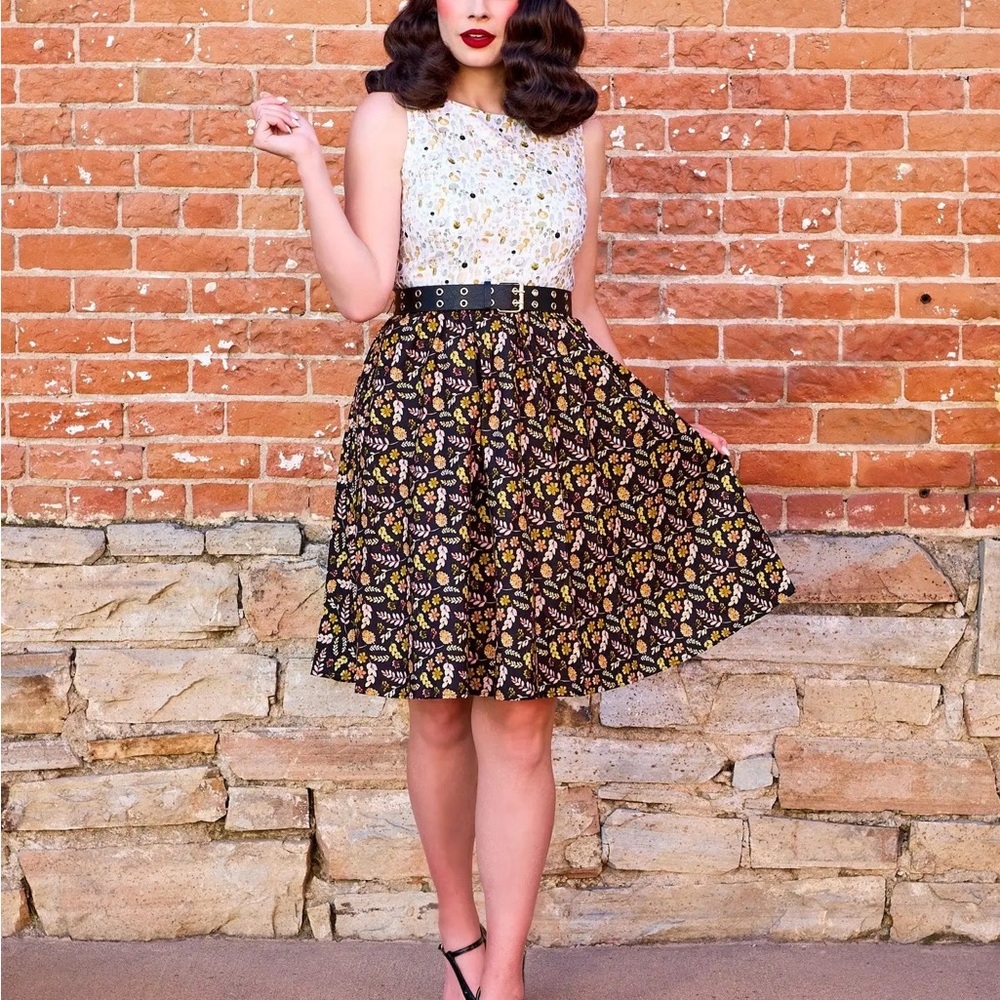 Retrolicious ModCloth Mushroom & Snail Twofer Vintage Midi Dress - Picture 2 of 8